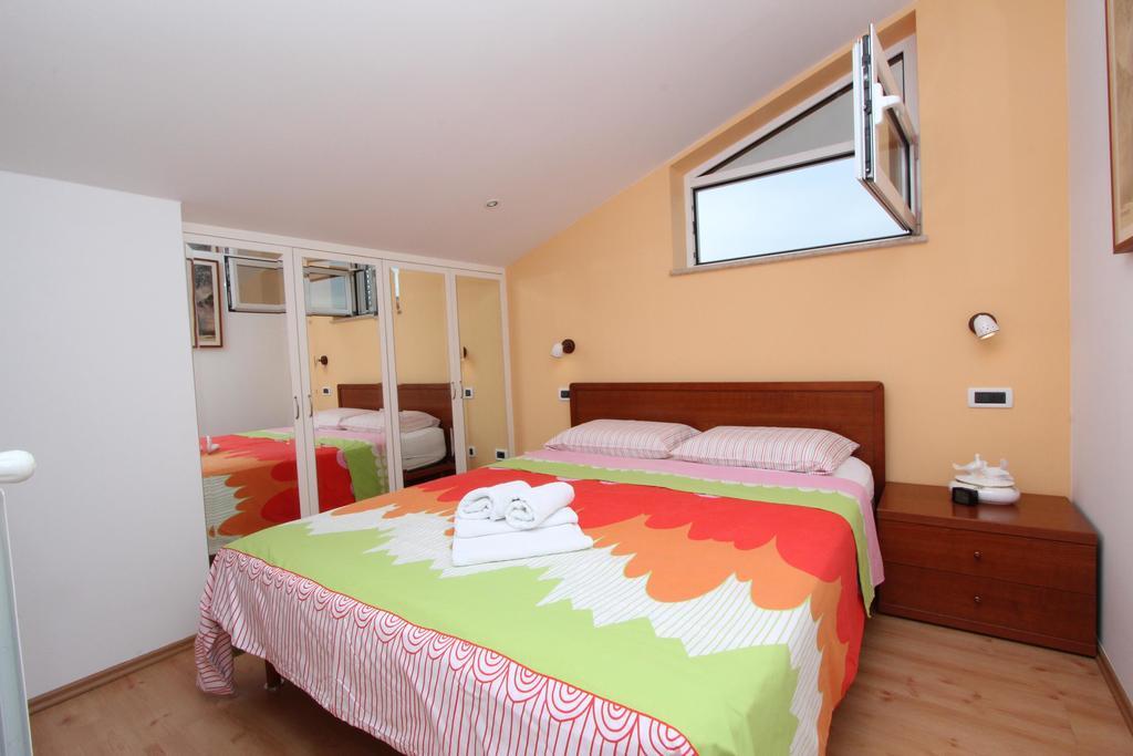 Apartments Tanja ロヴィニ 部屋 写真